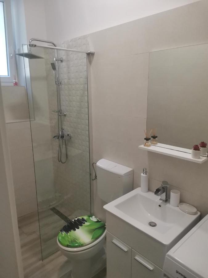 プーラStudio Apartman Kristinaアパートメント エクステリア 写真